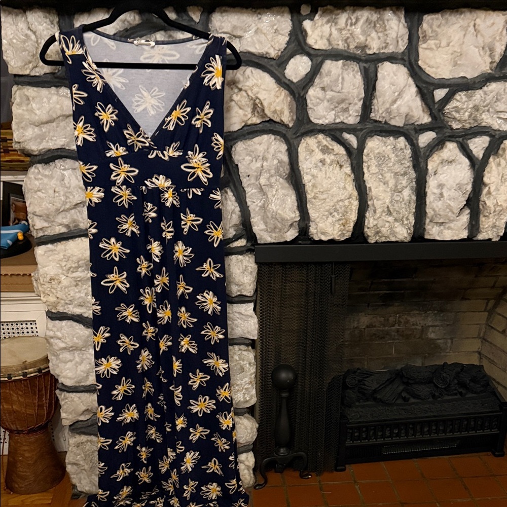 Loveappella Navy Maxi Dress with Yellow Floral Design - Picture 4 of 5